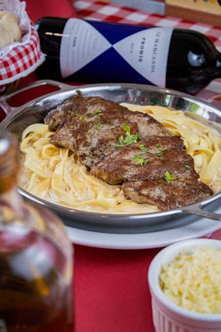Heavy Cream Substitute for Pasta Sauce: 7 Creamy Alternatives