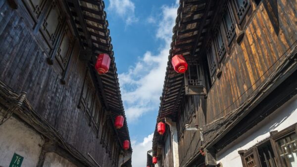 Shaoxing Wine Substitute: 6 Swaps Including Alcohol-Free and Halal Options