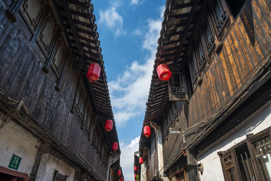 Shaoxing Wine Substitute: 6 Swaps Including Alcohol-Free and Halal Options